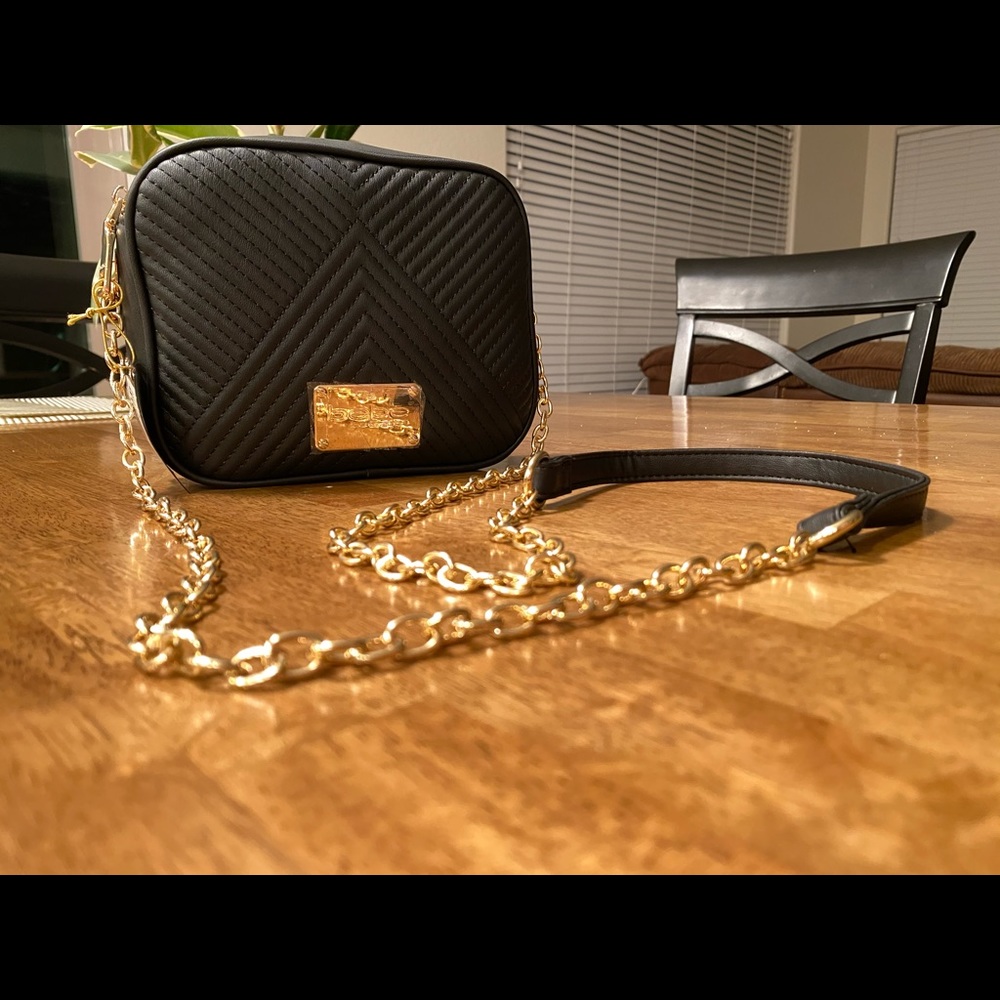 BeBe Truvy Quilt Camera Crossbody